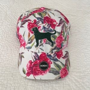 🐕‍🦺 Adorable new Black Dog logo hat